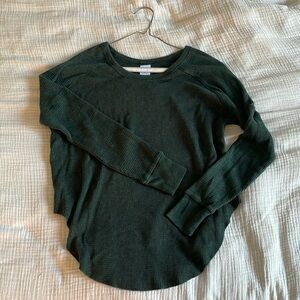 Aritzia TNA Alder Thermal Long Sleeve in Forest Green